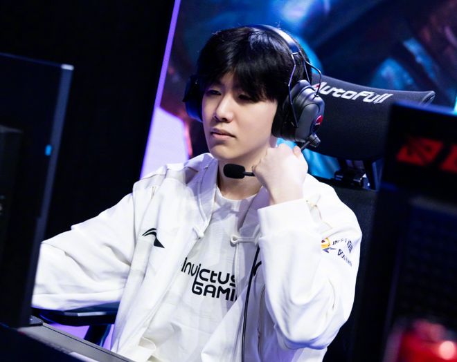 在纷繁复杂 在纷繁复杂