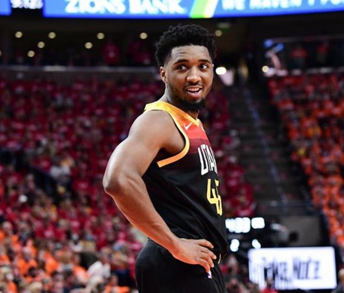 业对比与未 业对比与未